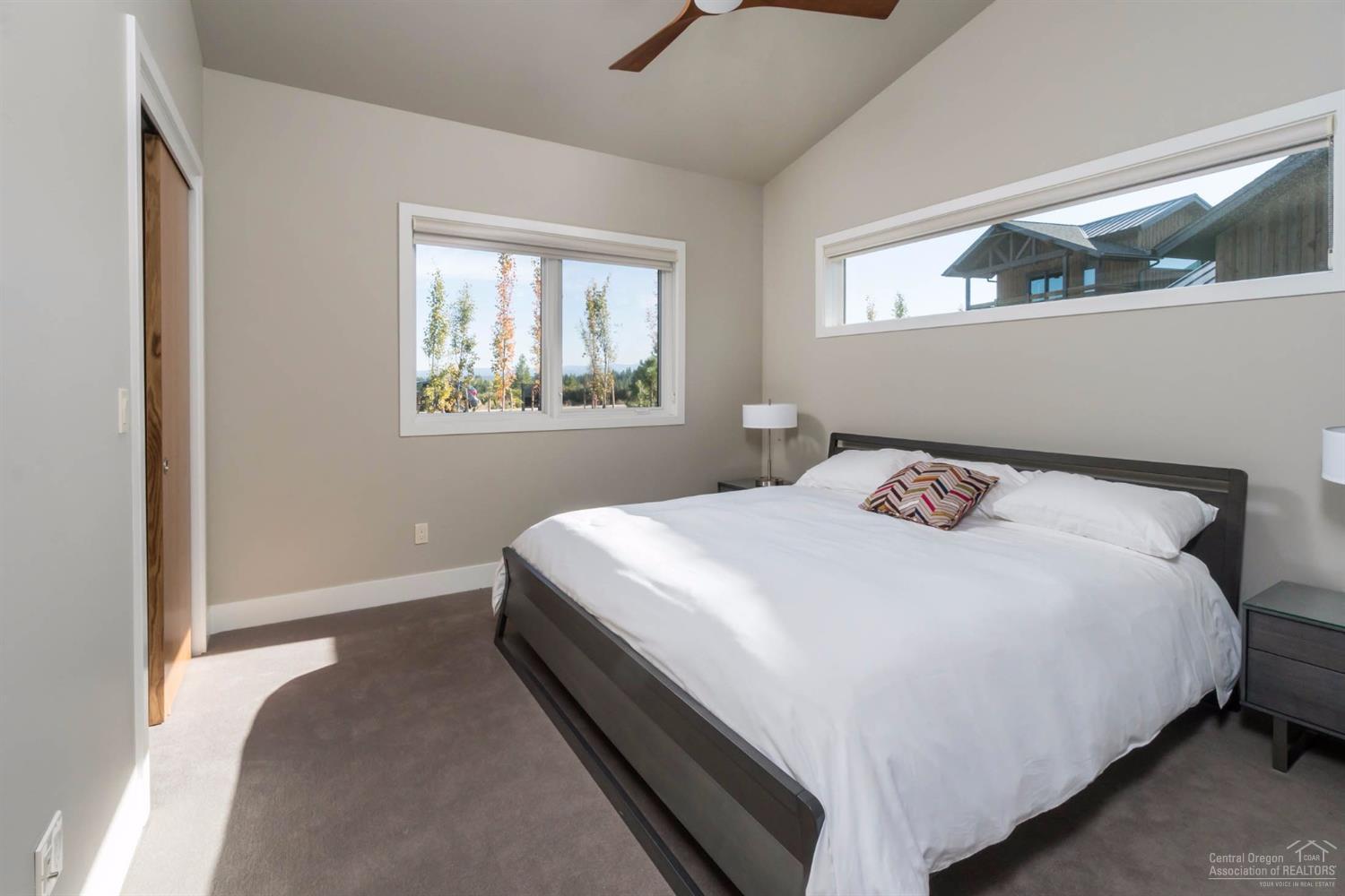 19126 Gateway Loop Bend, OR 97702 - Photo 9 of 25 Additional Photo