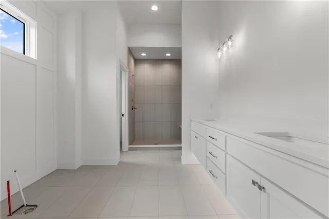 $799,900 | 1528 Northeast Park Springs Terrace, Lee's Summit, MO 64064