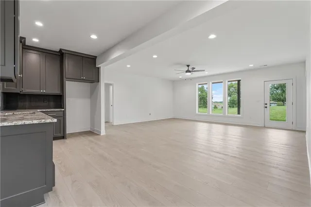 $799,900 | 1528 Northeast Park Springs Terrace, Lee's Summit, MO 64064