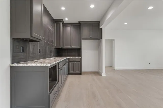 $799,900 | 1528 Northeast Park Springs Terrace, Lee's Summit, MO 64064