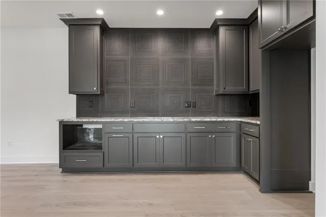 $799,900 | 1528 Northeast Park Springs Terrace, Lee's Summit, MO 64064