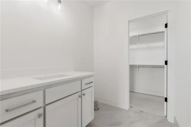 $799,900 | 1528 Northeast Park Springs Terrace, Lee's Summit, MO 64064