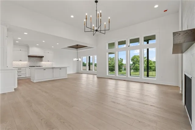 $799,900 | 1528 Northeast Park Springs Terrace, Lee's Summit, MO 64064