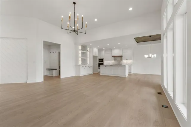 $799,900 | 1528 Northeast Park Springs Terrace, Lee's Summit, MO 64064