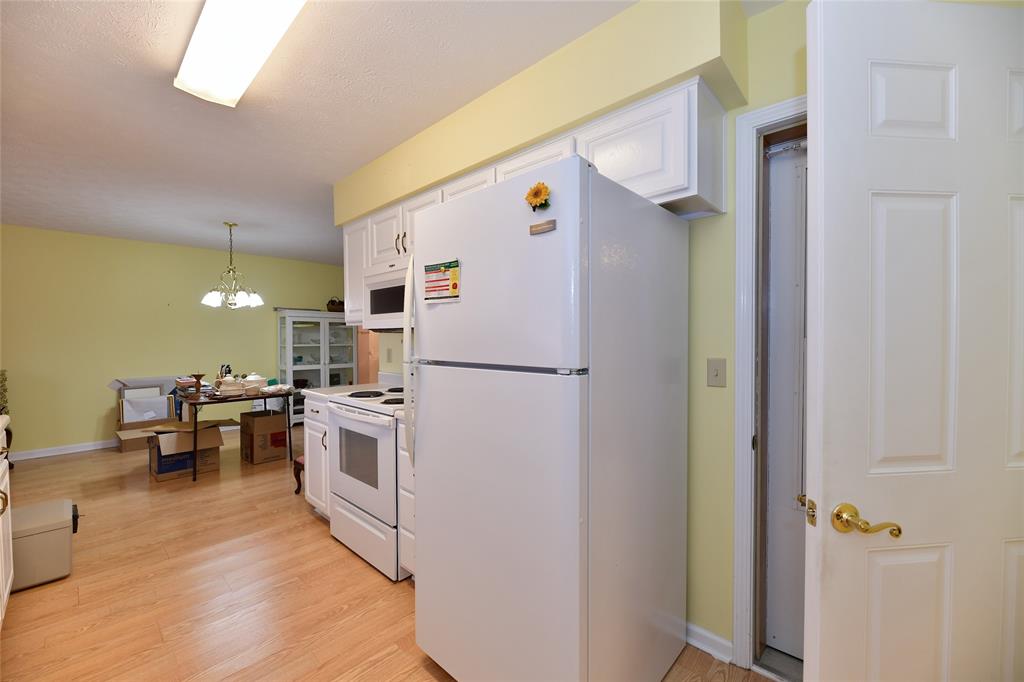 132 Appian Way Anderson, IN 46013 - Photo 11 of 37