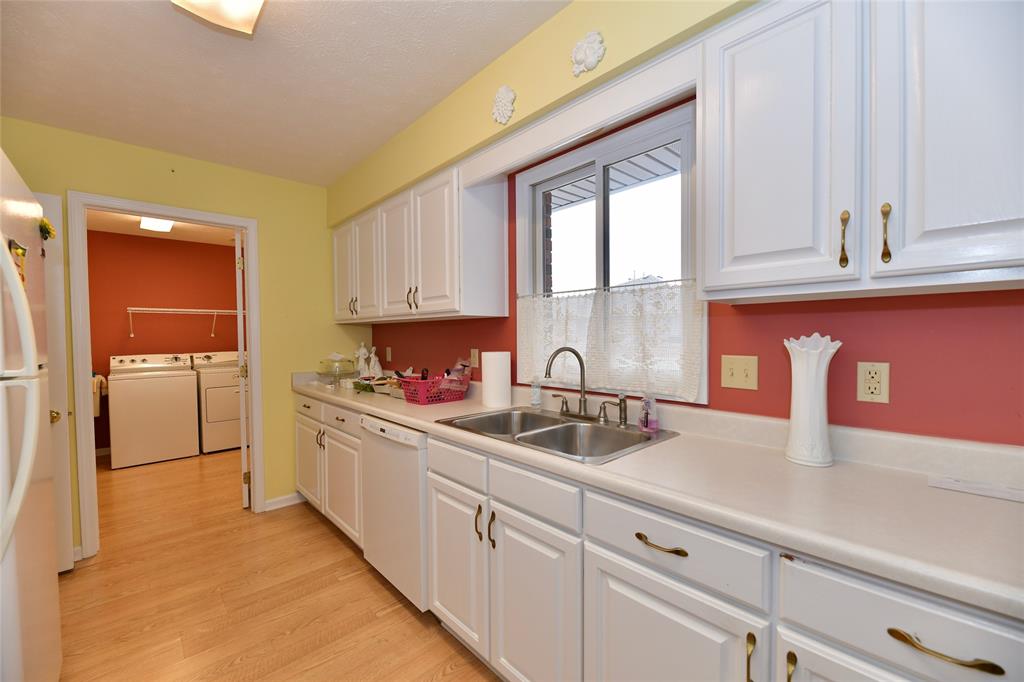 132 Appian Way Anderson, IN 46013 - Photo 9 of 37