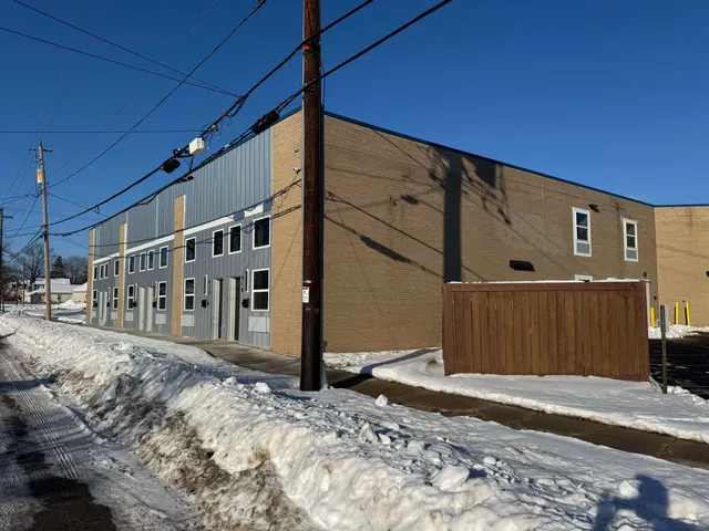 $1,195 | 824 West 8th, Appleton, WI 54914