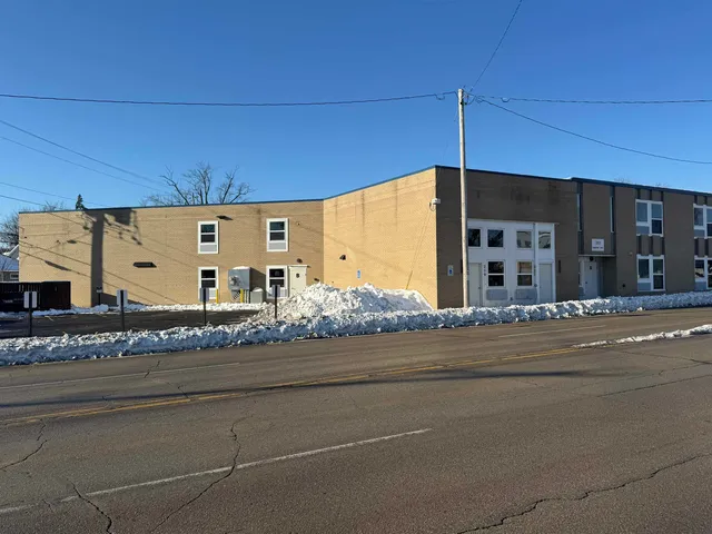 $1,195 | 824 West 8th, Appleton, WI 54914