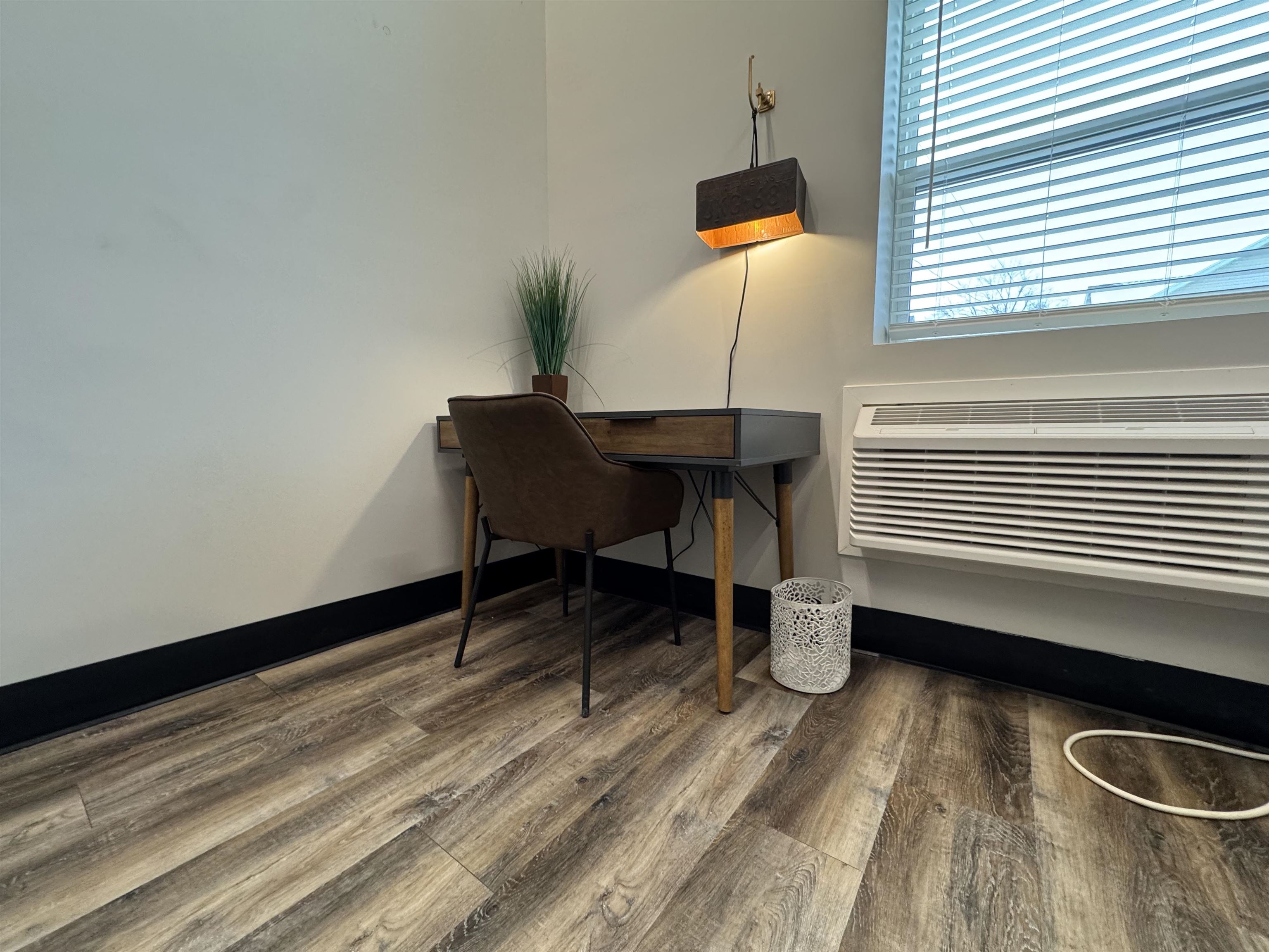 824 West 8th Appleton, WI 54914 - Photo 3 of 24