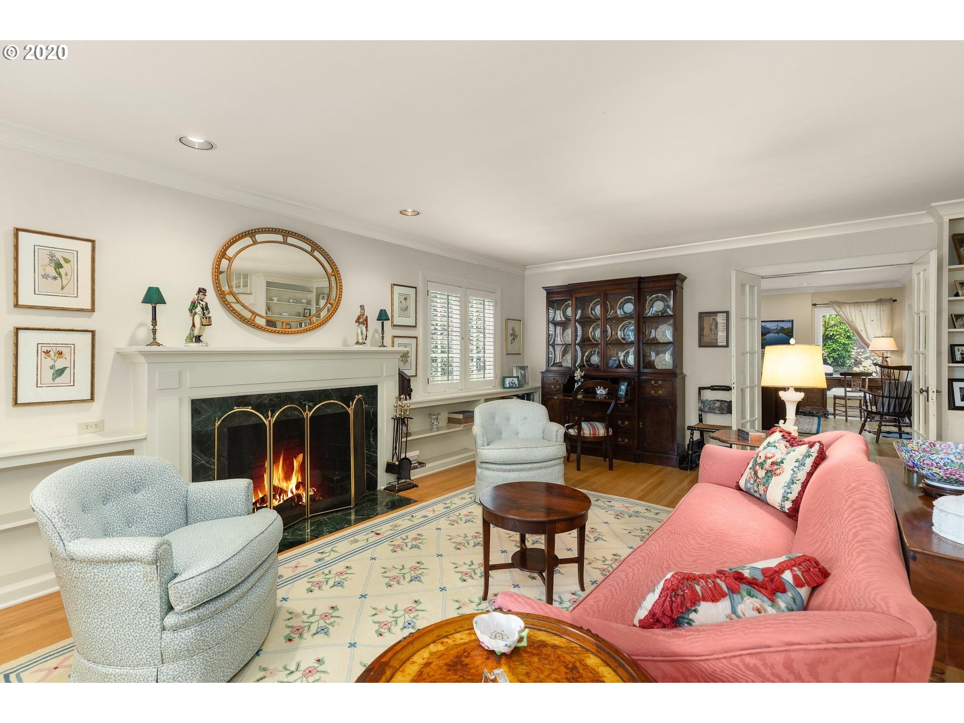 11801 South Riverwood Road Portland, OR 97219 - Photo 4 of 32 Gallery Image 4