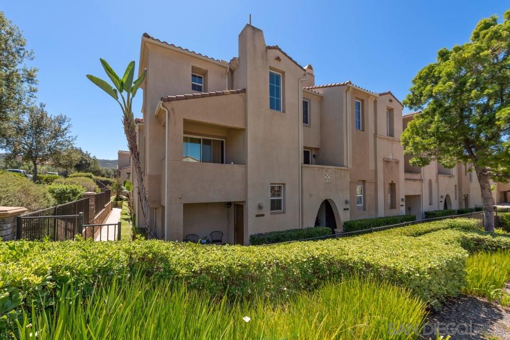 806 Almond Road San Marcos, CA 92078 - Photo 3 of 24