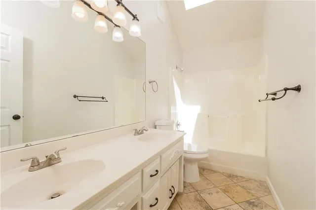 $3,095 | 6603 West 156th Street, Overland Park, KS 66223