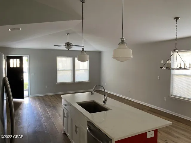 $1,850 | 401 Raven Lane, Panama City, FL 32404