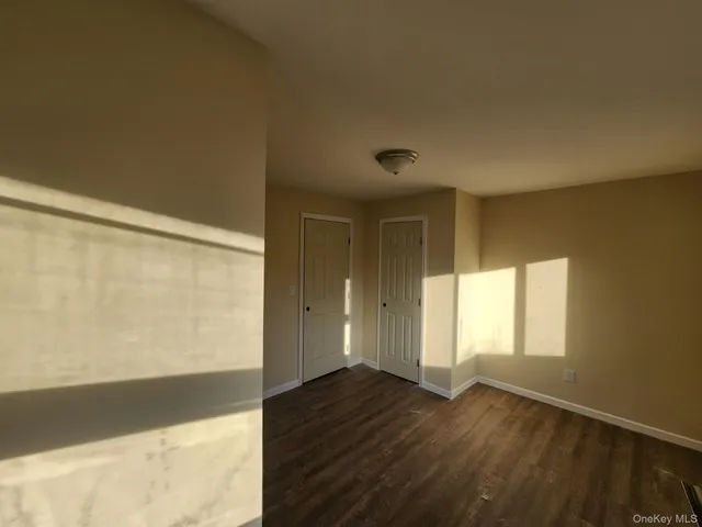 $3,400 | 24 Poplar Place, Bay Shore, NY 11706