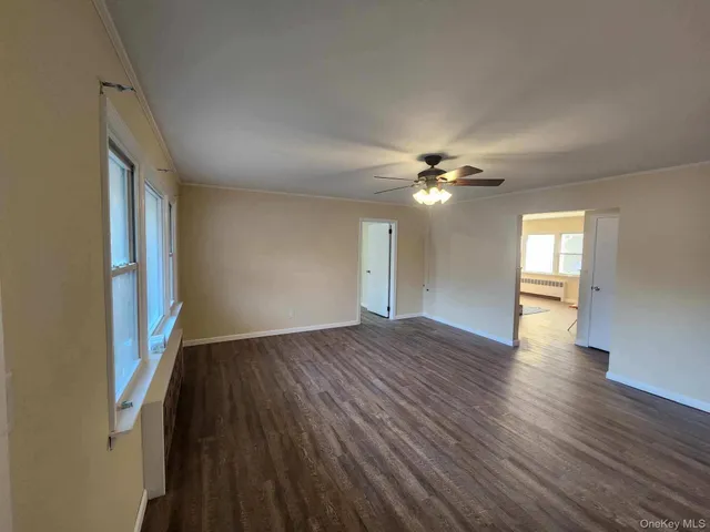 $3,400 | 24 Poplar Place, Bay Shore, NY 11706