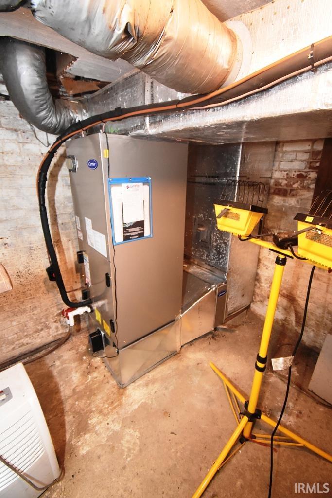 2309 South 625 East Bringhurst, IN 46913 - Photo 26 of 36