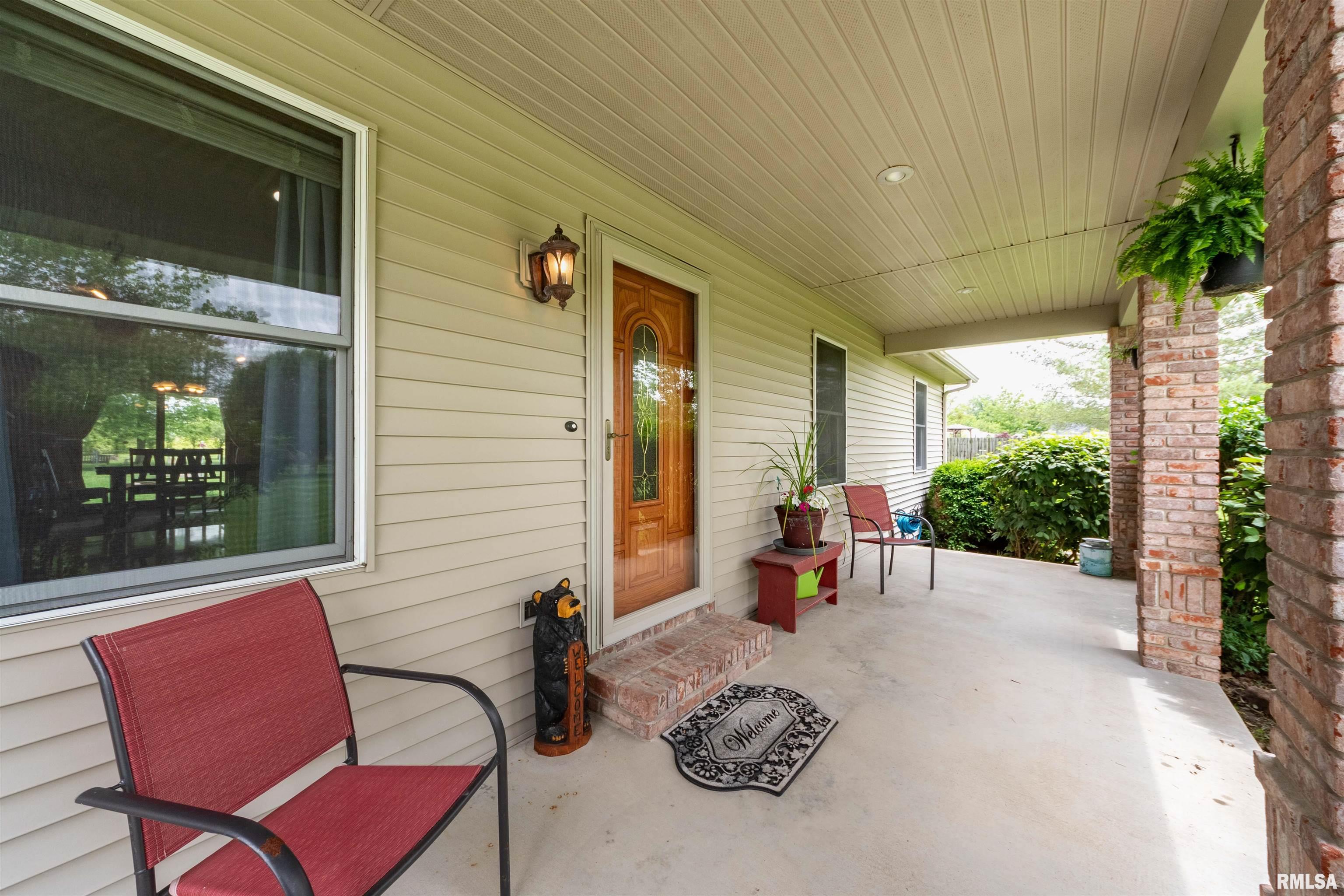 16838 Caplinger Pond Road Marion, IL 62959 - Photo 3 of 37