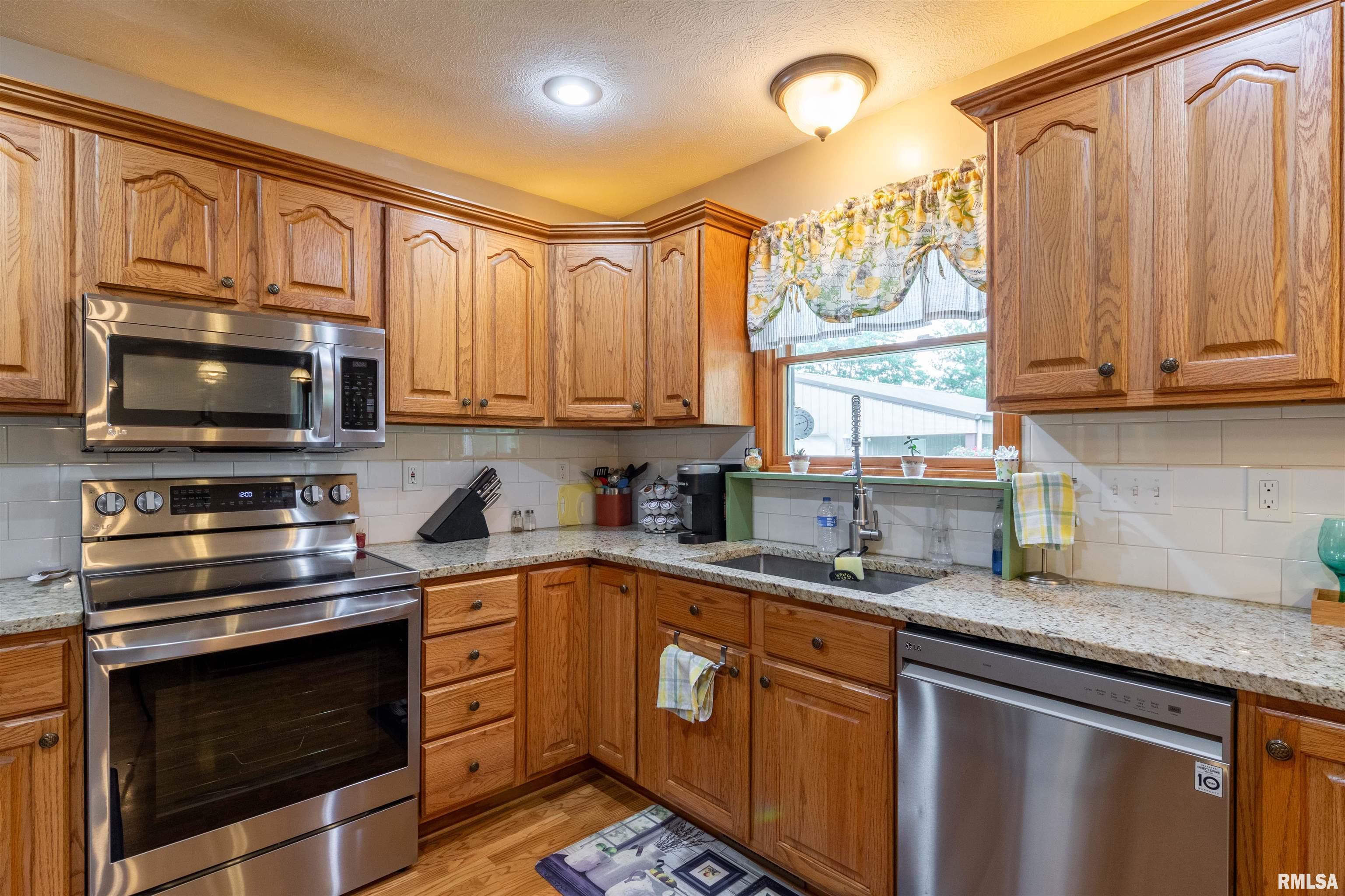 16838 Caplinger Pond Road Marion, IL 62959 - Photo 10 of 37