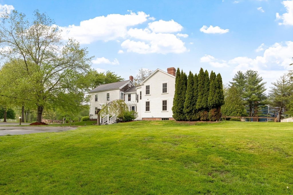 27 True Road, Unit 2 Salisbury, MA 01952 - Photo 3 of 39