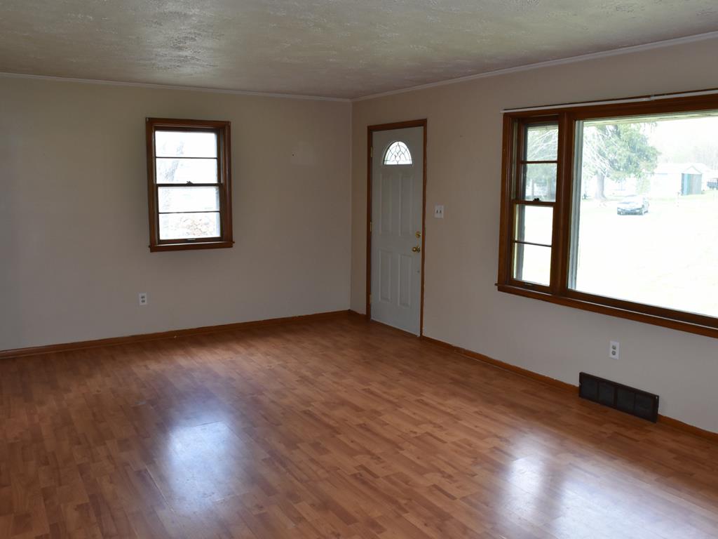 6 Wood Street Sandy Lake, PA 16145 - Photo 11 of 23