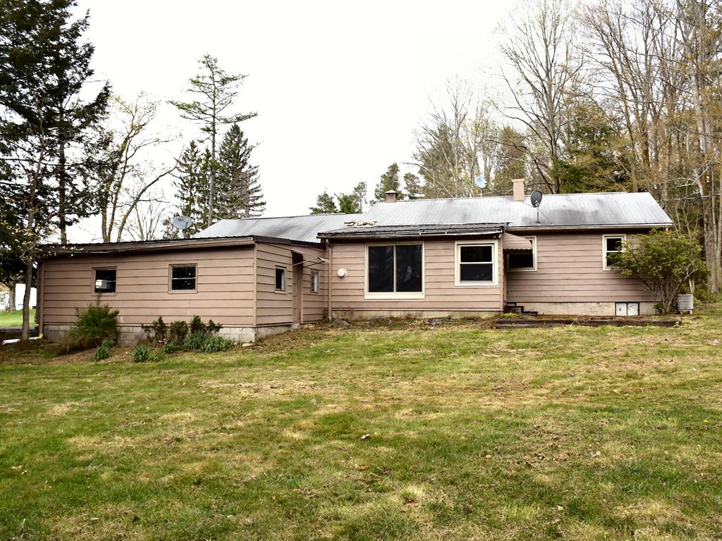 6 Wood Street Sandy Lake, PA 16145 - Photo 4 of 23