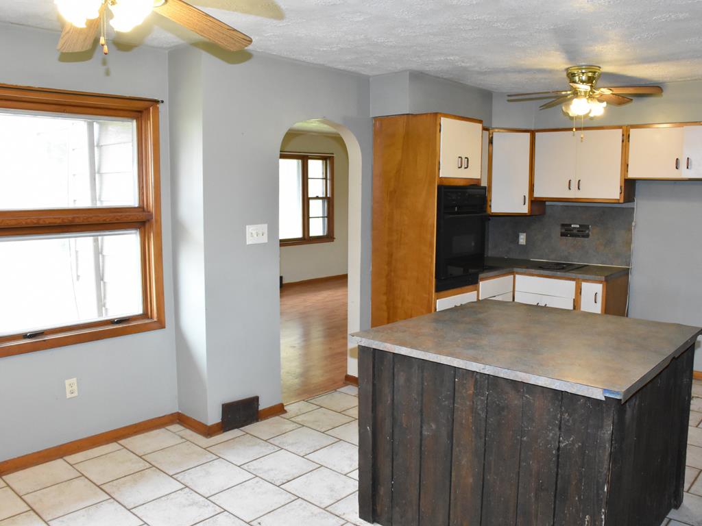 6 Wood Street Sandy Lake, PA 16145 - Photo 7 of 23