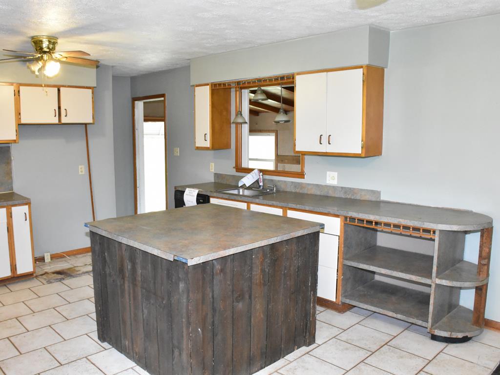 6 Wood Street Sandy Lake, PA 16145 - Photo 8 of 23