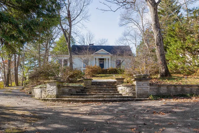 $650,000 | 900 Avon Place, Chattanooga, TN 37405