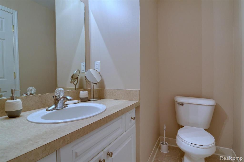 5358 Brookemonte Circle Rochester, MI 48306 - Photo 21 of 38