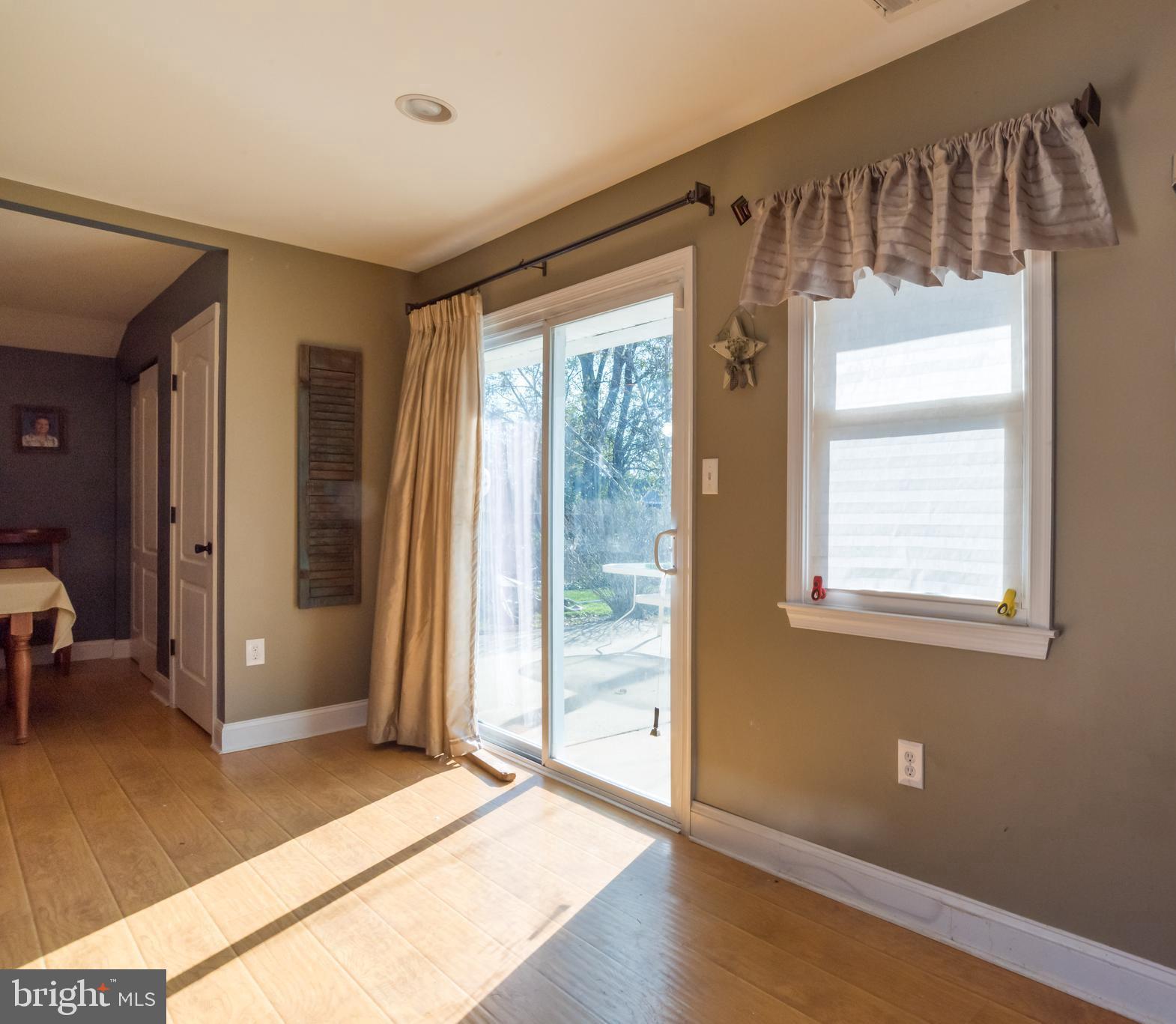 32 Cloister Road Levittown, PA 19057 - Photo 11 of 29 Gallery Image 11