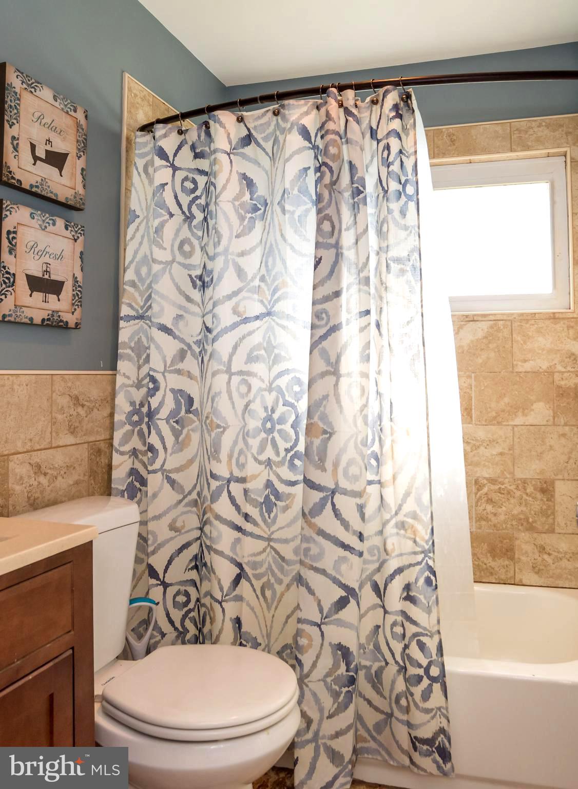 32 Cloister Road Levittown, PA 19057 - Photo 12 of 29 Gallery Image 12