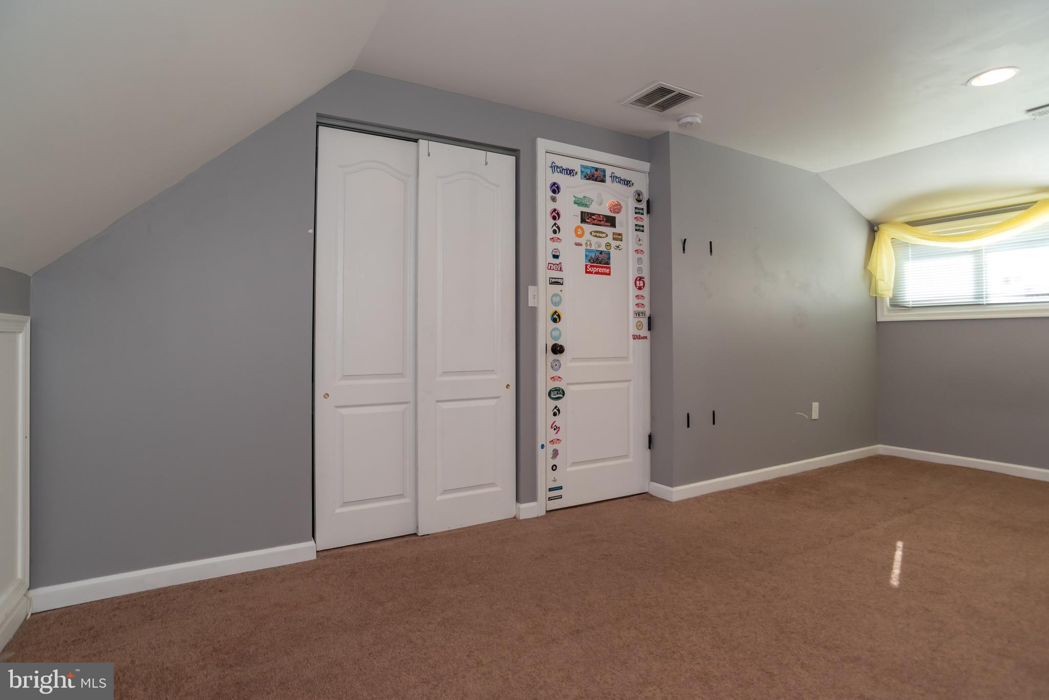 32 Cloister Road Levittown, PA 19057 - Photo 23 of 29 Gallery Image 23
