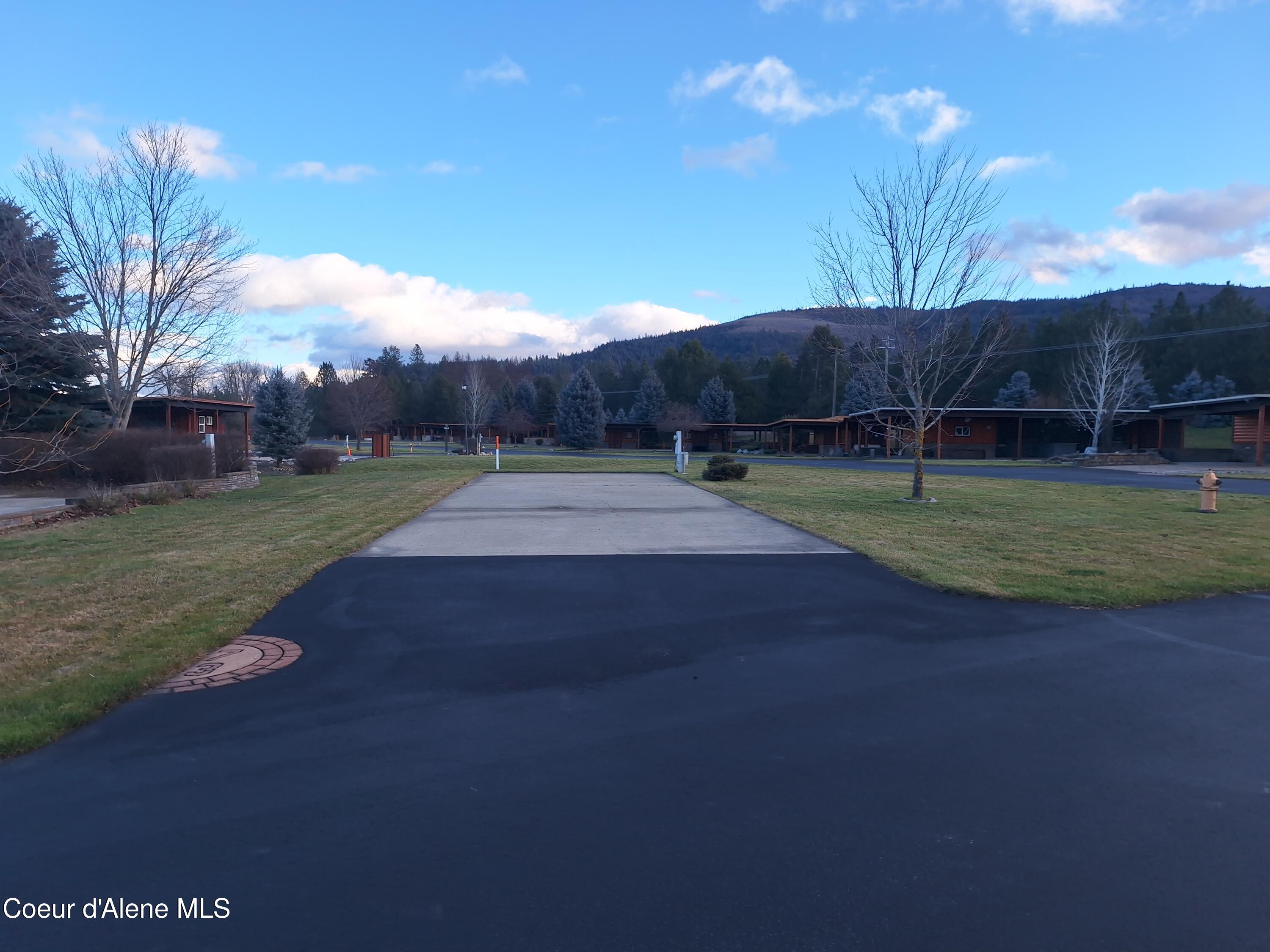 73 Eagle Way Blanchard, ID 83804 - Photo 2 of 10 20251219_143627