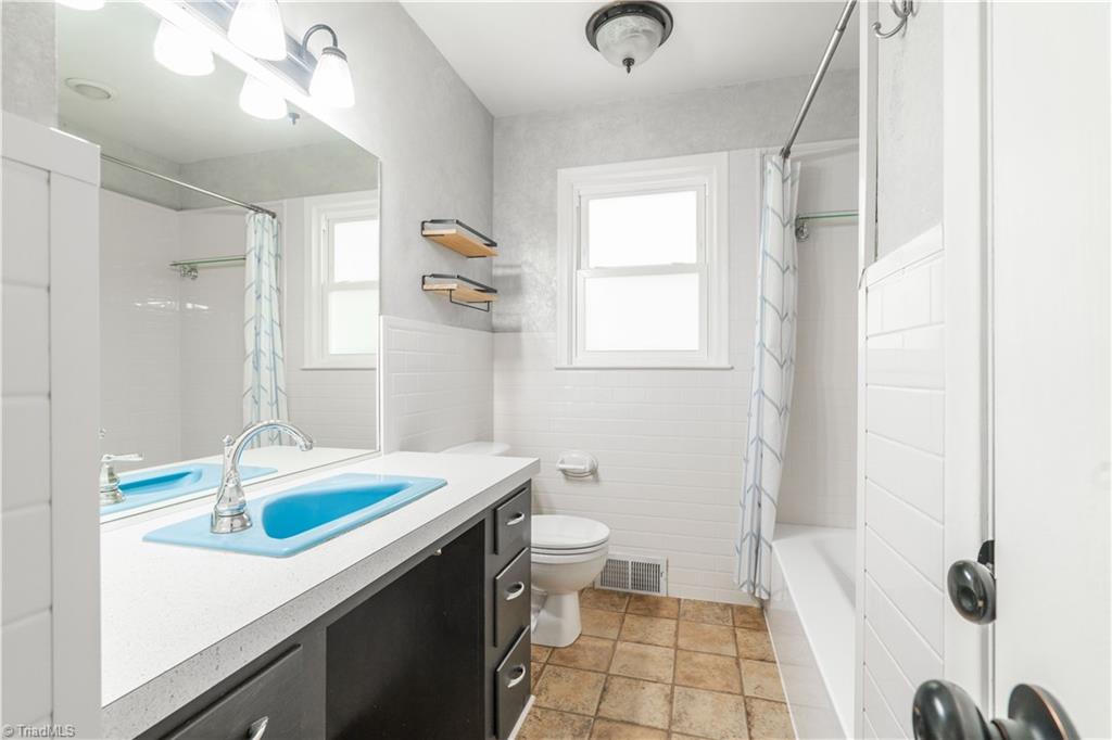 3797 Transou Road Pfafftown, NC 27040 - Photo 11 of 20 Gallery Image 11