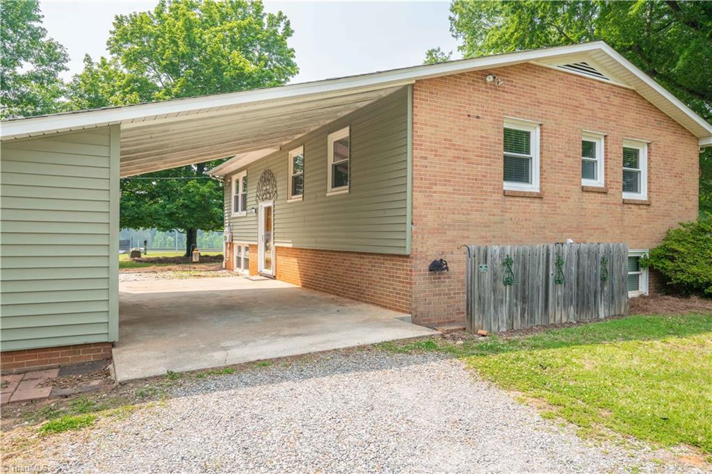 3797 Transou Road Pfafftown, NC 27040 - Photo 2 of 20 Gallery Image 2