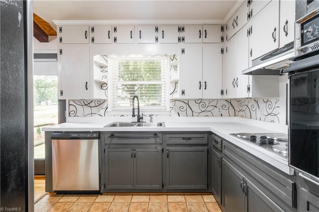 3797 Transou Road Pfafftown, NC 27040 - Photo 7 of 20 Gallery Image 7