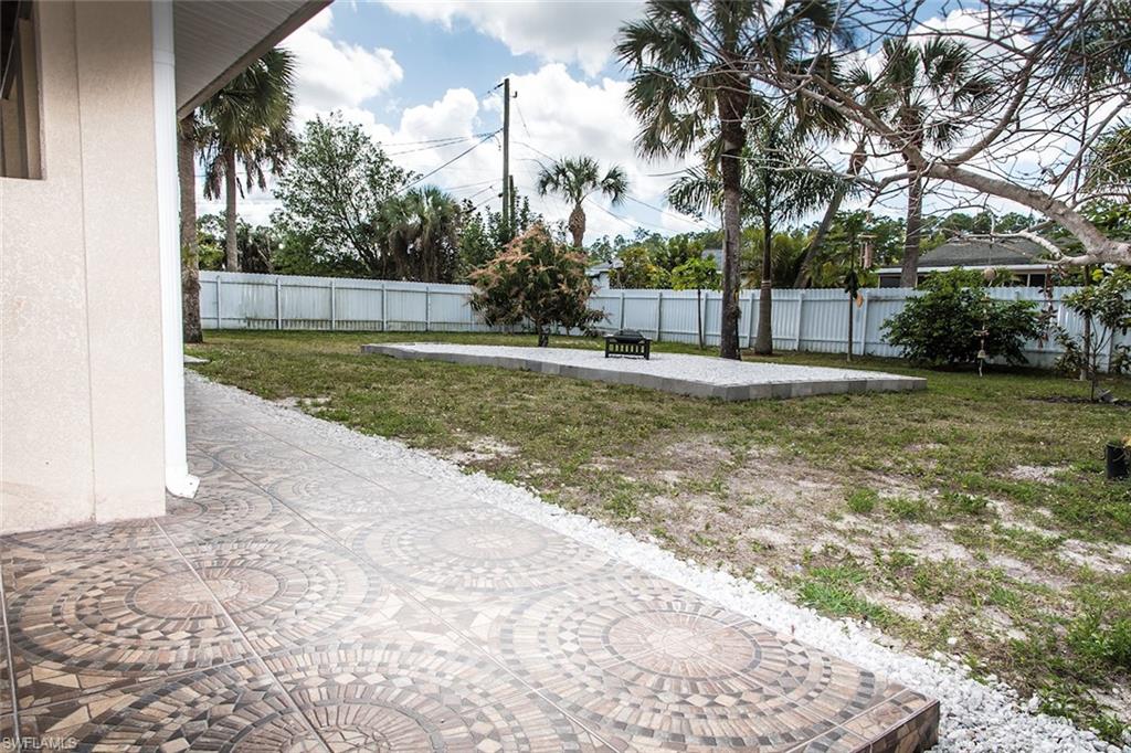 403 Castle Road Naples, FL 34119 - Photo 11 of 30 Gallery Image 11