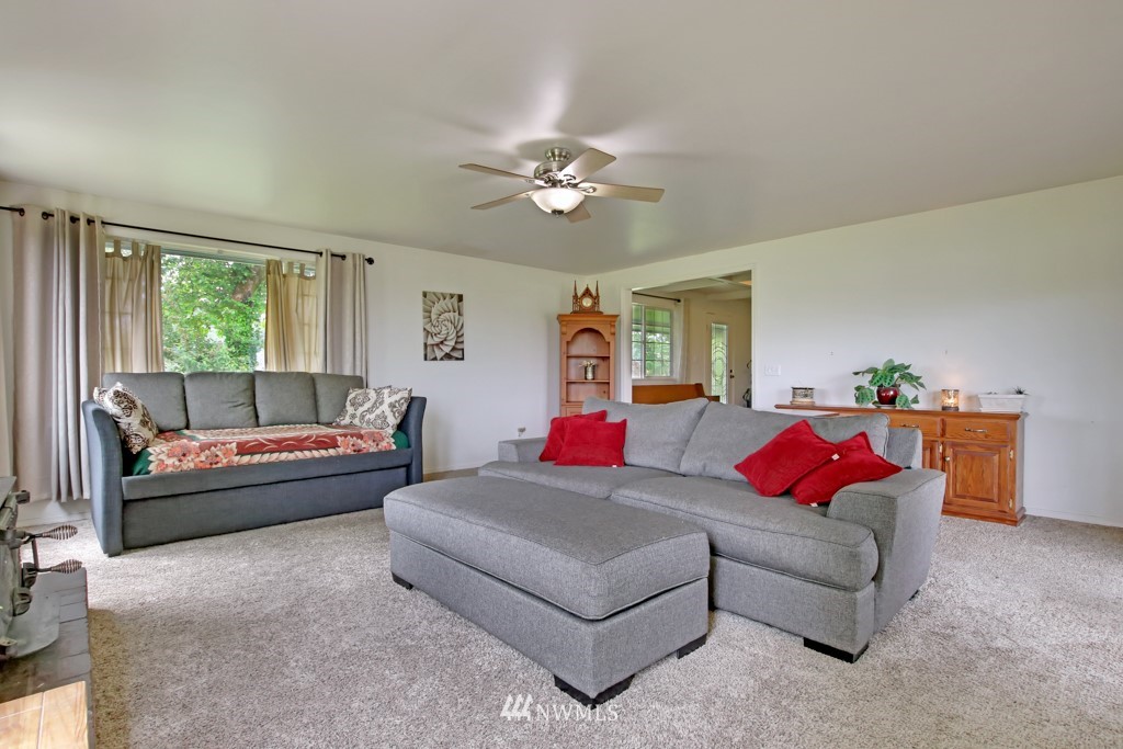 9210 183rd Avenue Southwest Rochester, WA 98579 - Photo 17 of 37 Gallery Image 17