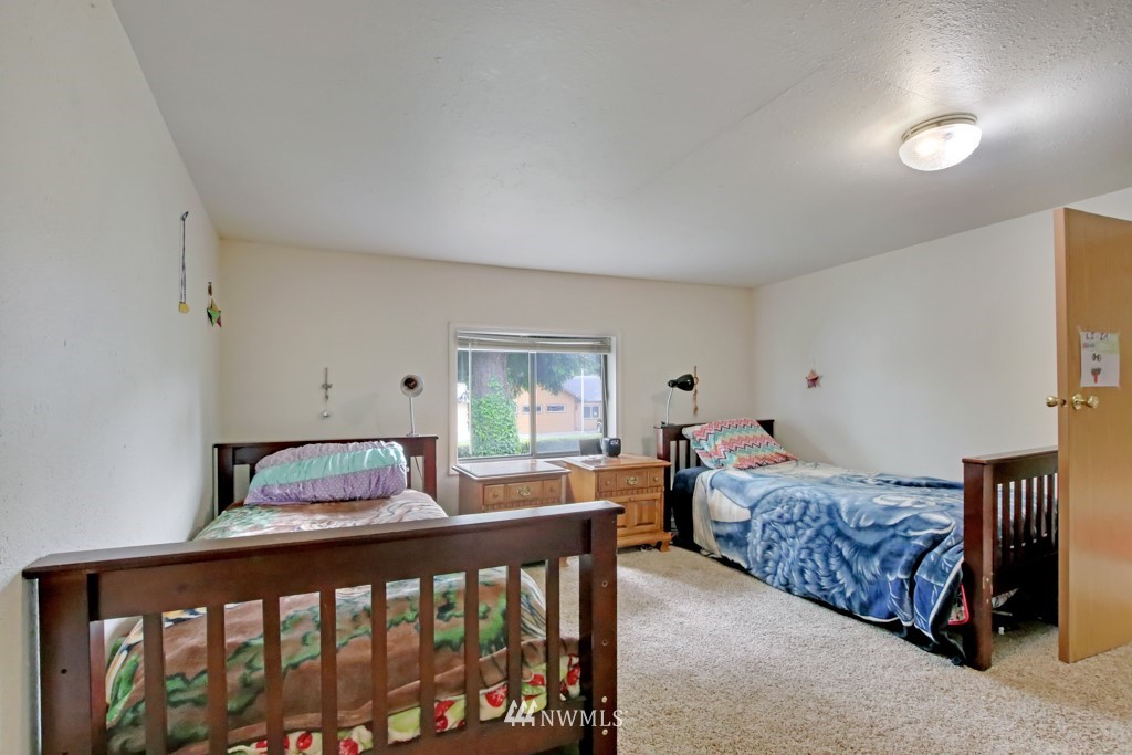 9210 183rd Avenue Southwest Rochester, WA 98579 - Photo 28 of 37 Gallery Image 28