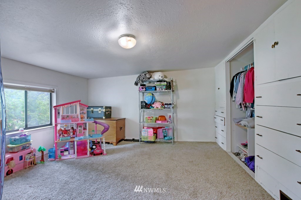 9210 183rd Avenue Southwest Rochester, WA 98579 - Photo 29 of 37 Gallery Image 29