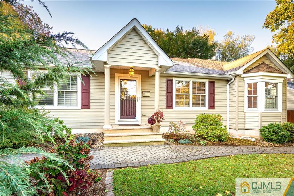 635 New Durham Road Metuchen, NJ 08840 - Photo 3 of 45 Gallery Image 3