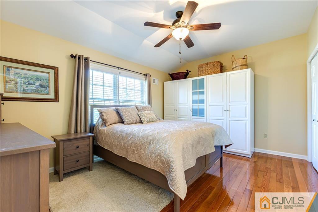 635 New Durham Road Metuchen, NJ 08840 - Photo 24 of 45 Gallery Image 24