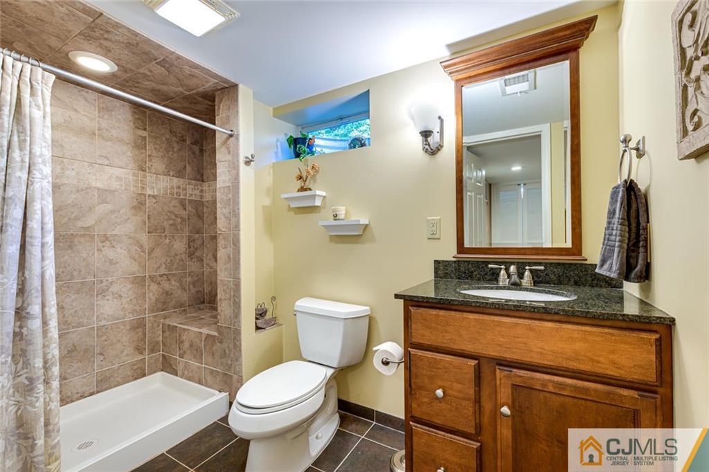 635 New Durham Road Metuchen, NJ 08840 - Photo 31 of 45 Gallery Image 31
