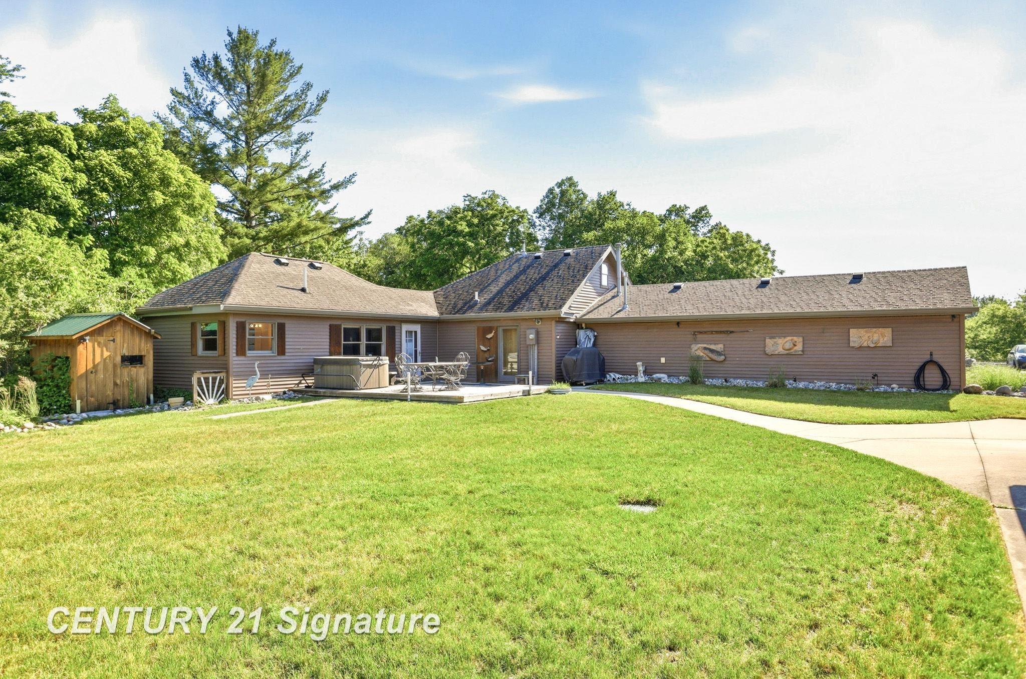 4065 North River Road Freeland, MI 48623 - Photo 38 of 47