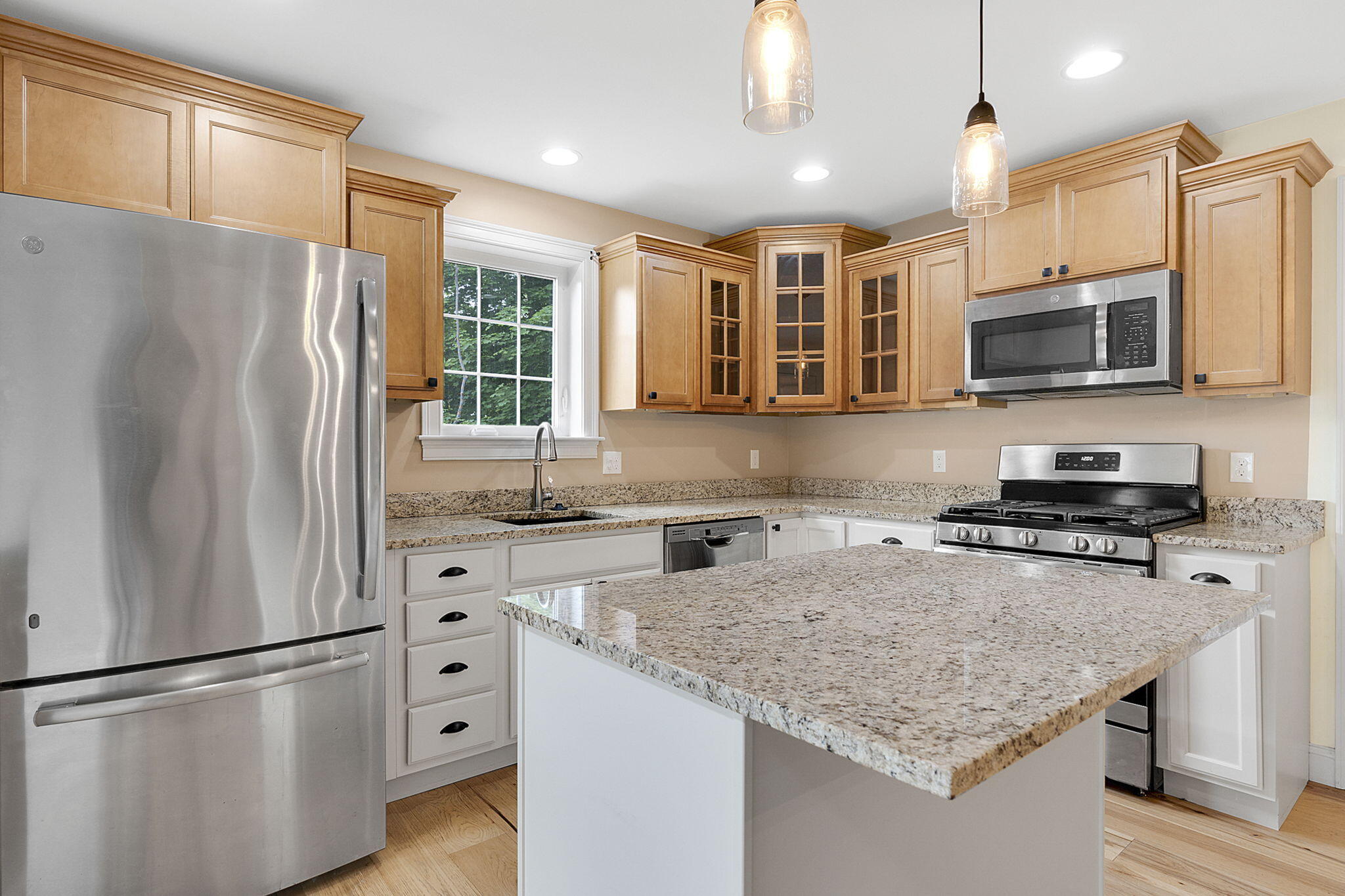 58 Old Orchard Road Saco, ME 04072 - Photo 6 of 30 8-web-or-mls-58OldOrchard-2