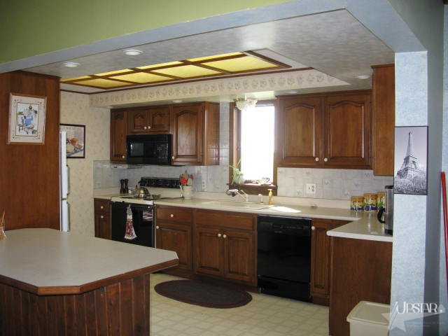 3160 County Road 79 Butler, IN 46721 - Photo 2 of 9