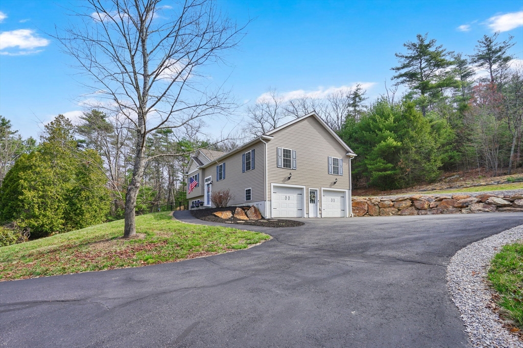301 Podunk Road East Brookfield, MA 01515 - Photo 3 of 35