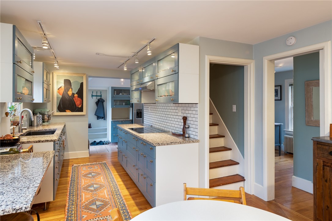 80 Edgehill Road Providence, RI 02906 - Photo 15 of 31