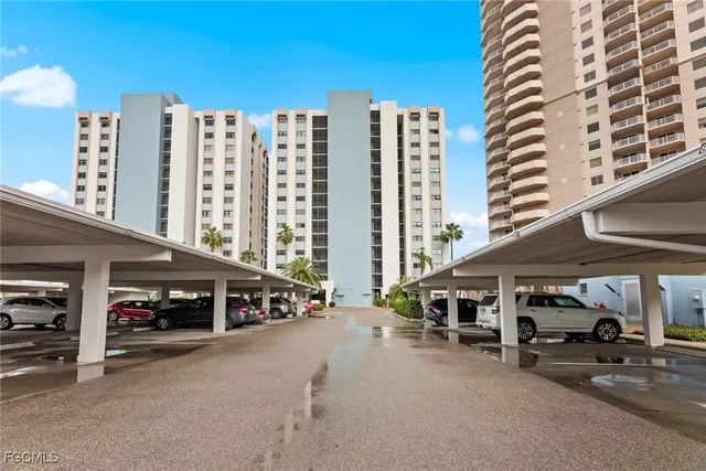 $299,900 | 1901 Clifford Street, Unit 104, Fort Myers, FL 33901