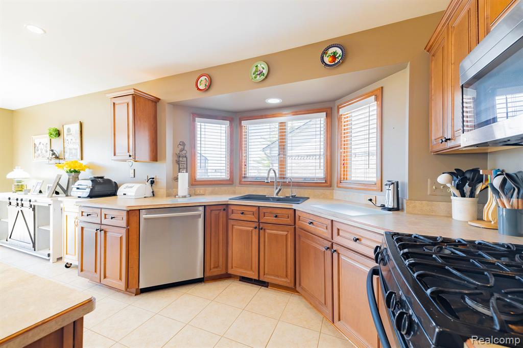 28176 Cotton Road Chesterfield, MI 48047 - Photo 11 of 35